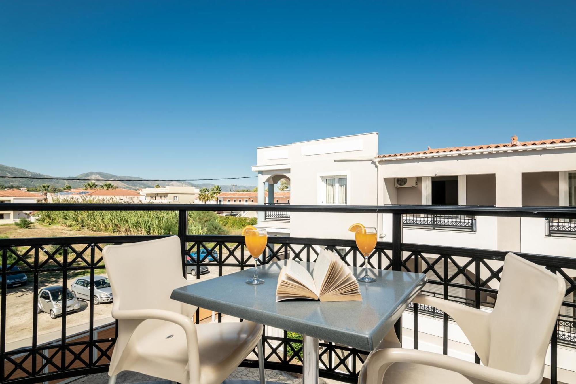Karras Hotel Laganas Exterior foto